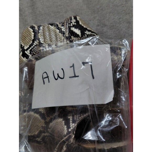 Madewell Womens Chelsea Ankle Boots Size 8.5 Brown Snake Embossed Leather Low - Picture 13 of 13